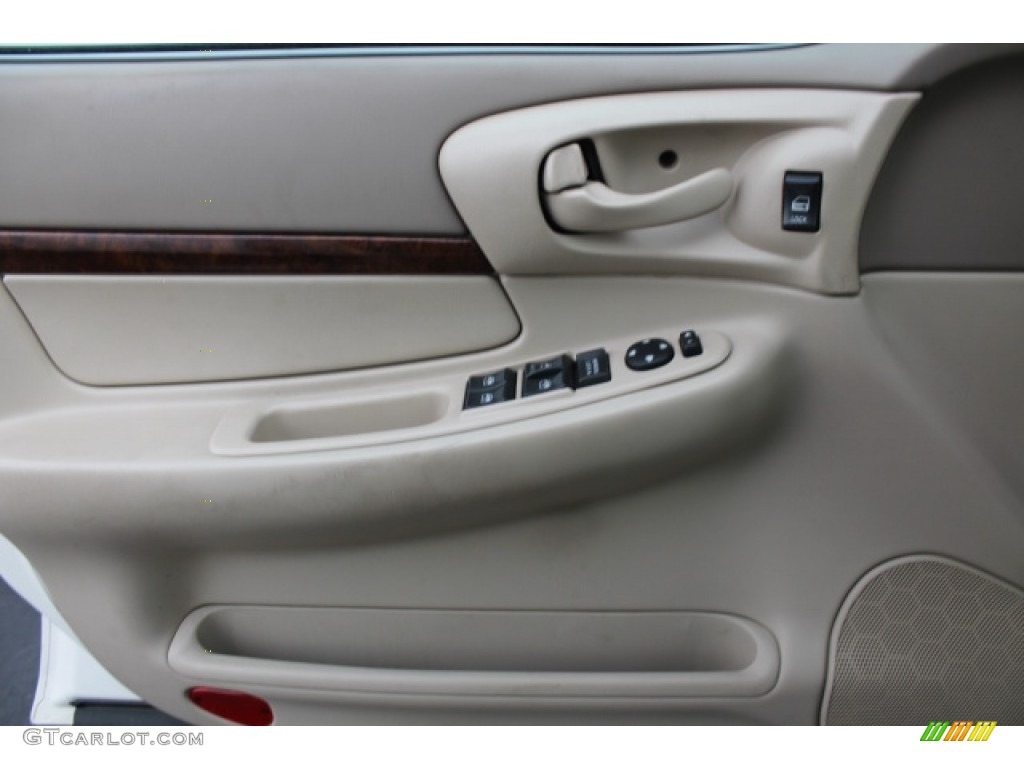 2002 Impala  - White / Neutral photo #15