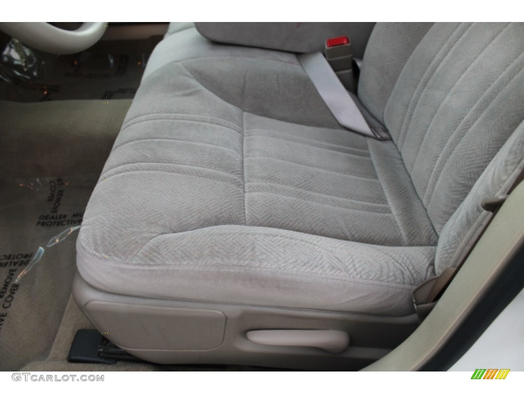 2002 Impala  - White / Neutral photo #16