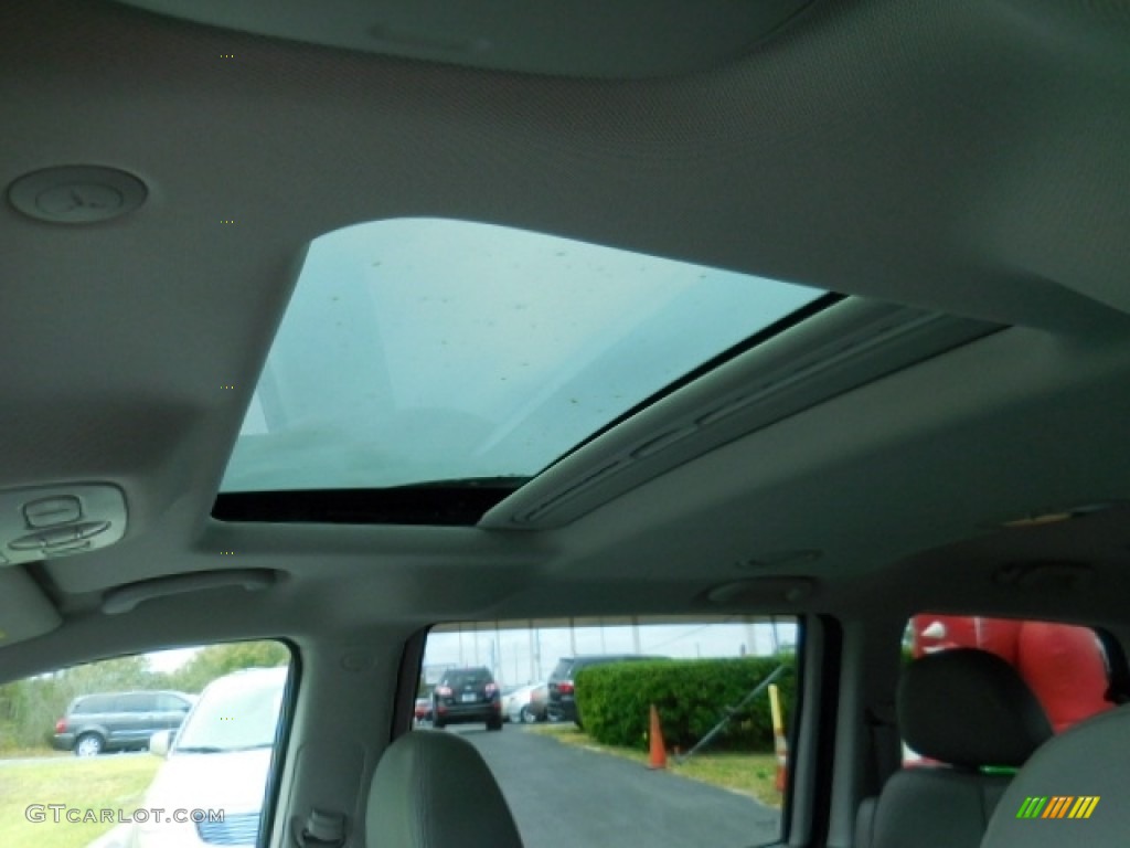 2012 Sedona EX - Glacier Blue / Gray photo #23