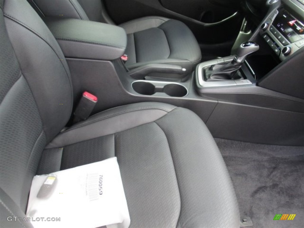 2017 Elantra Limited - White / Black photo #12