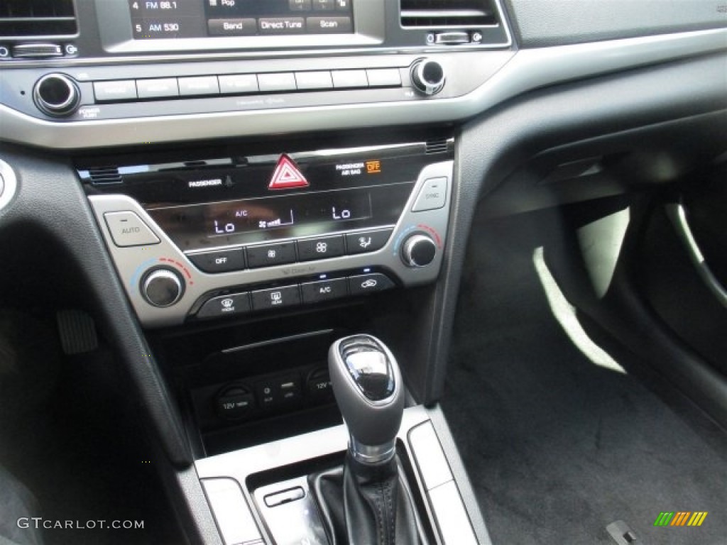 2017 Elantra Limited - White / Black photo #19