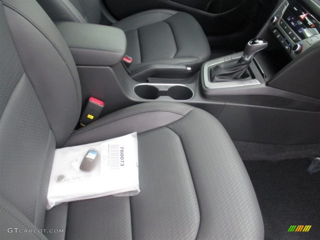 2017 Elantra Limited - Gray / Black photo #12