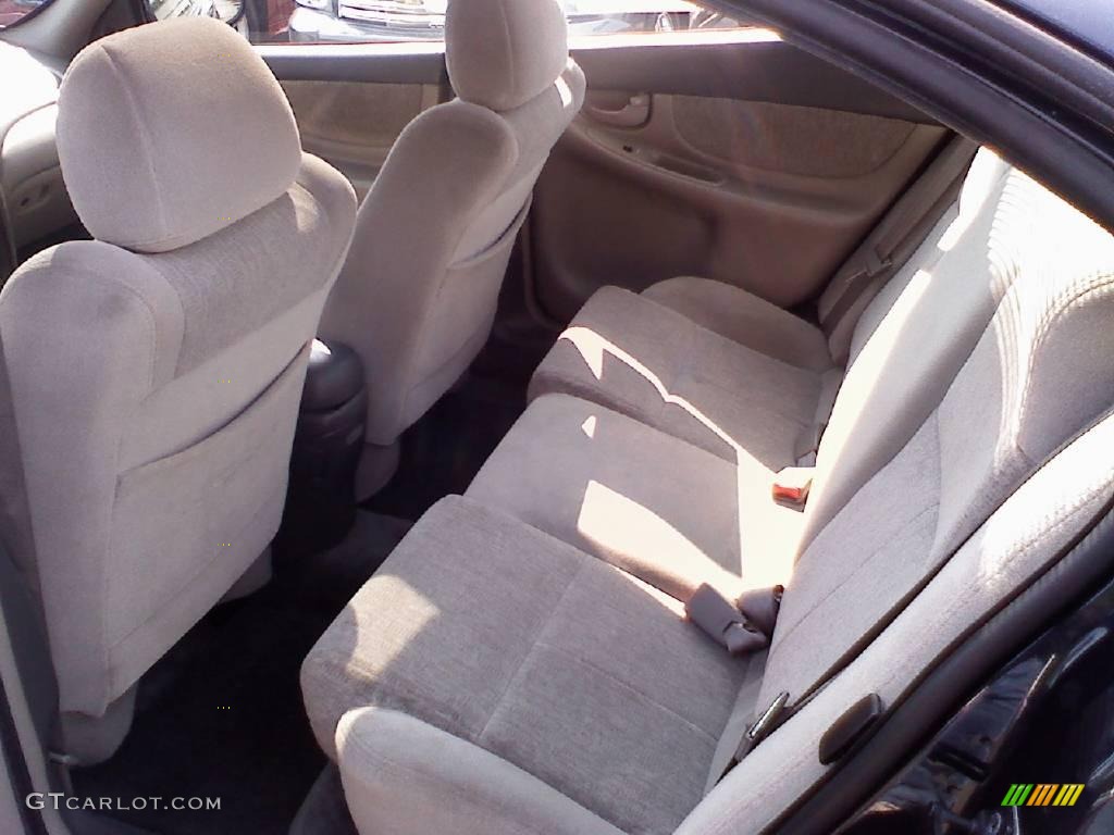 2001 Alero GL Sedan - Midnight Blue Metallic / Pewter photo #8