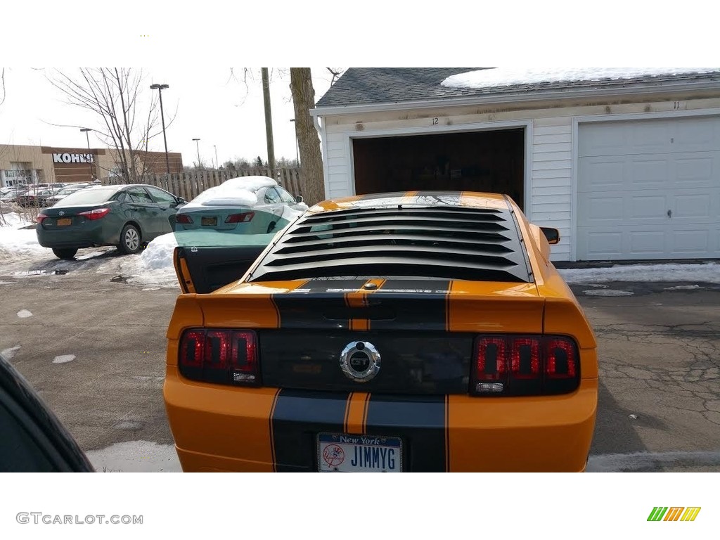 2007 Mustang GT Deluxe Coupe - Grabber Orange / Black/Dove Accent photo #2