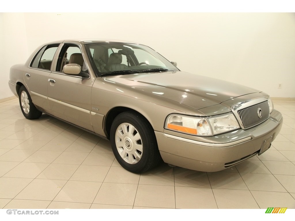 2004 Grand Marquis LS - Arizona Beige Metallic / Medium Parchment photo #1
