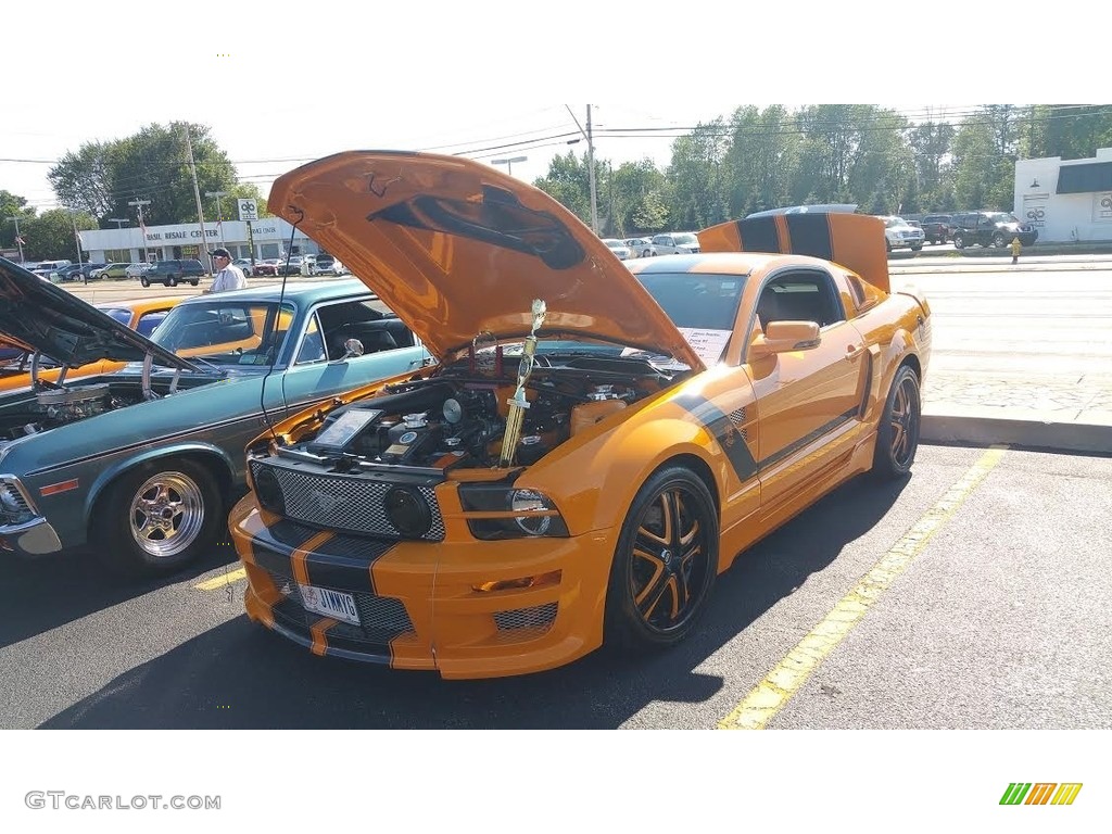 2007 Mustang GT Deluxe Coupe - Grabber Orange / Black/Dove Accent photo #7