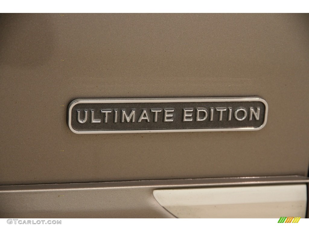 2004 Grand Marquis LS - Arizona Beige Metallic / Medium Parchment photo #4
