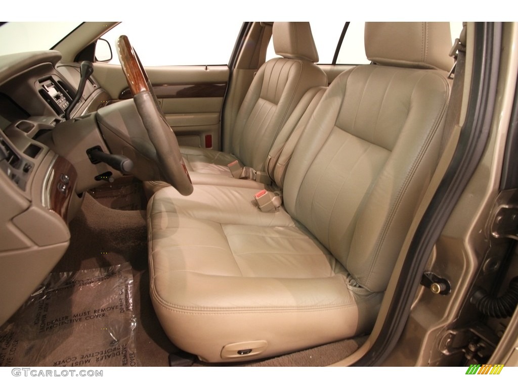 2004 Grand Marquis LS - Arizona Beige Metallic / Medium Parchment photo #10