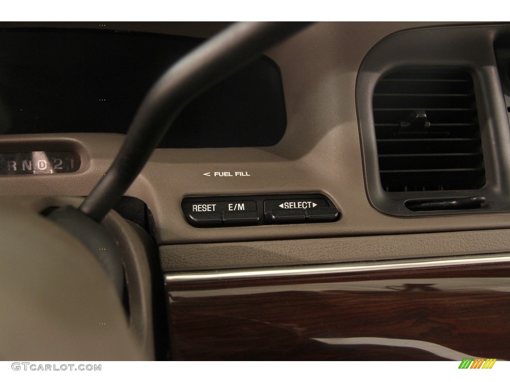 2004 Grand Marquis LS - Arizona Beige Metallic / Medium Parchment photo #12