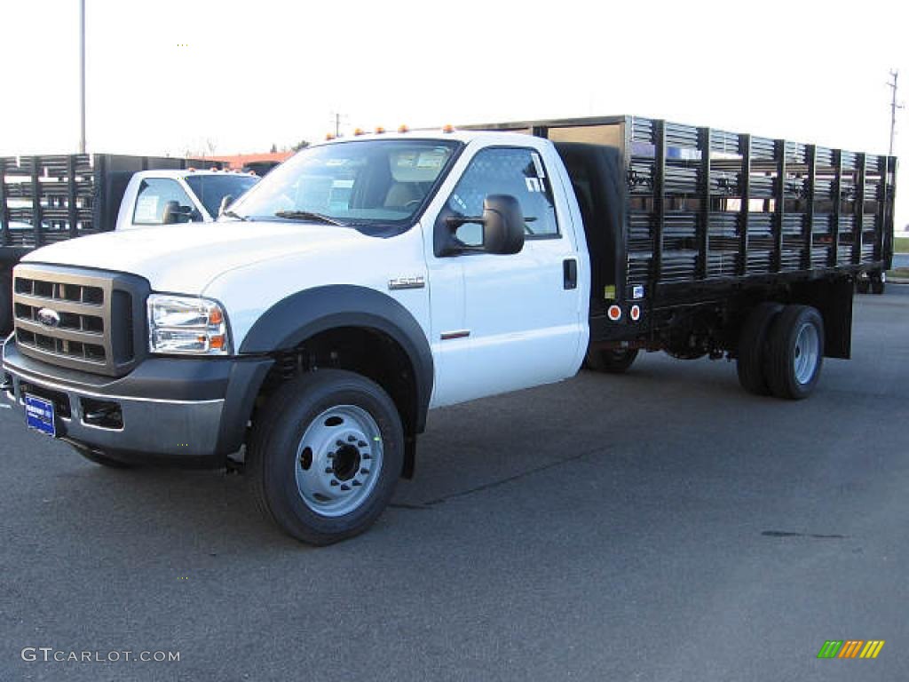 2007 F350 Super Duty Regular Cab Chassis Stake Truck - Oxford White / Medium Flint photo #1