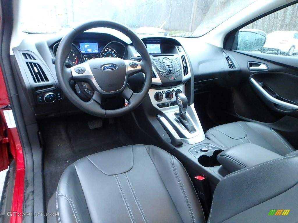 2014 Focus SE Sedan - Ruby Red / Charcoal Black photo #17