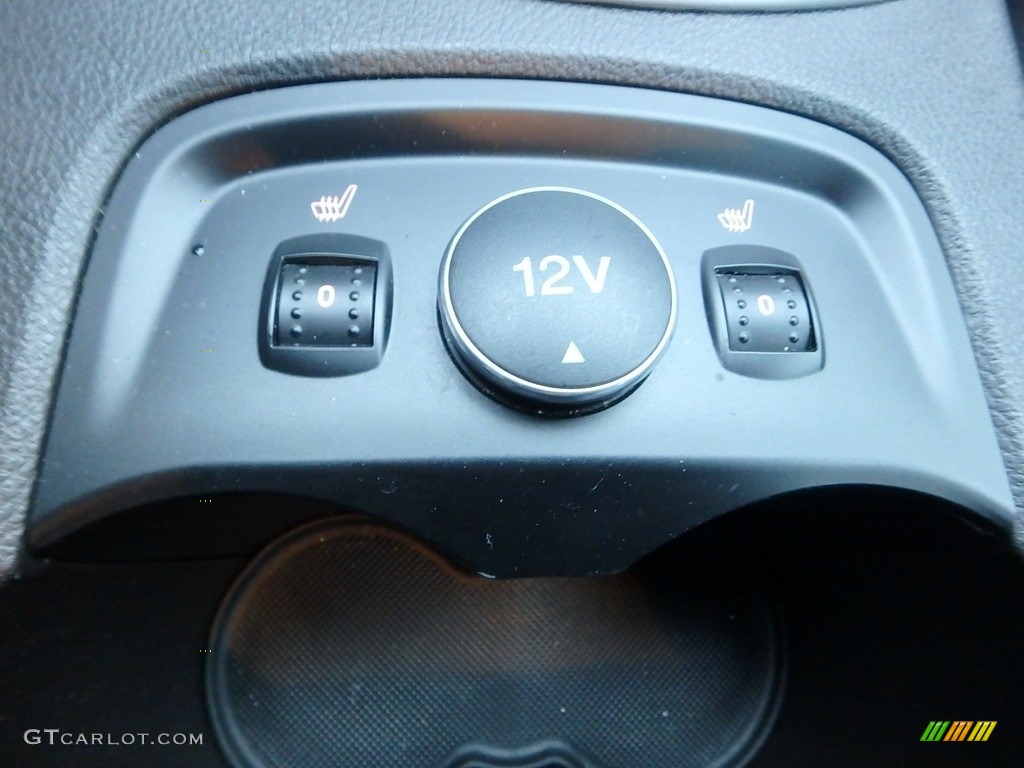 2014 Focus SE Sedan - Ruby Red / Charcoal Black photo #22