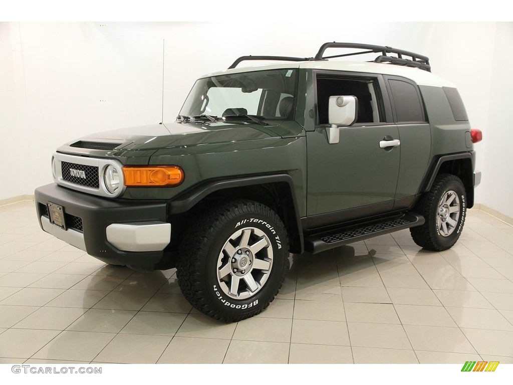 2014 FJ Cruiser 4WD - Army Green / Dark Charcoal photo #3