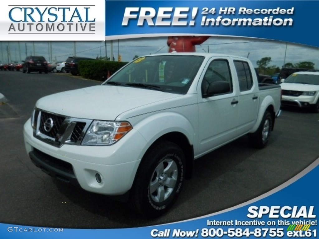 Glacier White Nissan Frontier