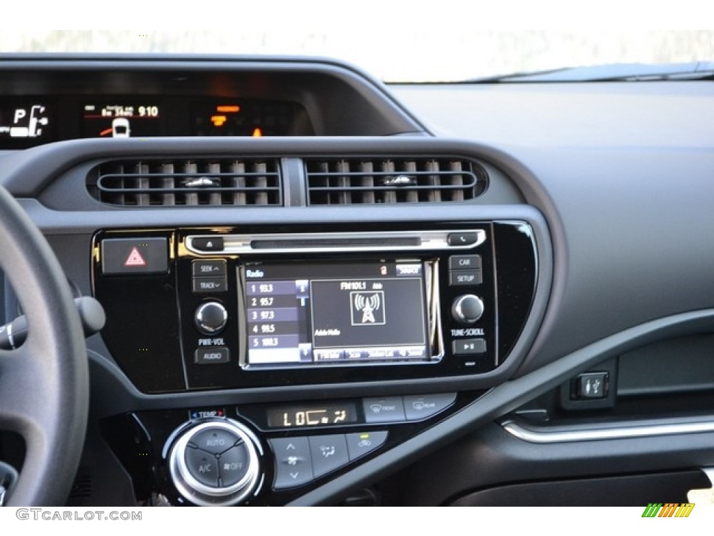 2016 Prius c Two - Super White / Black photo #6