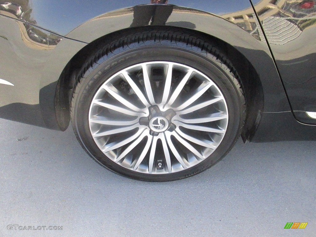 2014 Cadenza Premium - Aurora Black / White photo #14