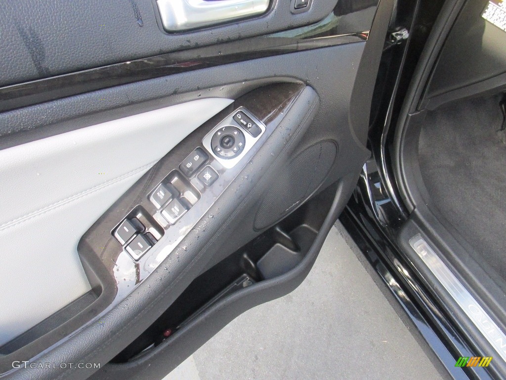2014 Cadenza Premium - Aurora Black / White photo #30