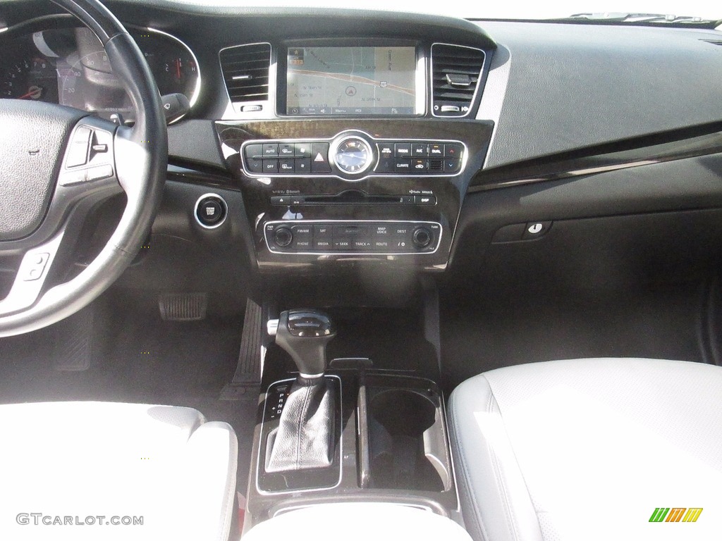 2014 Cadenza Premium - Aurora Black / White photo #38