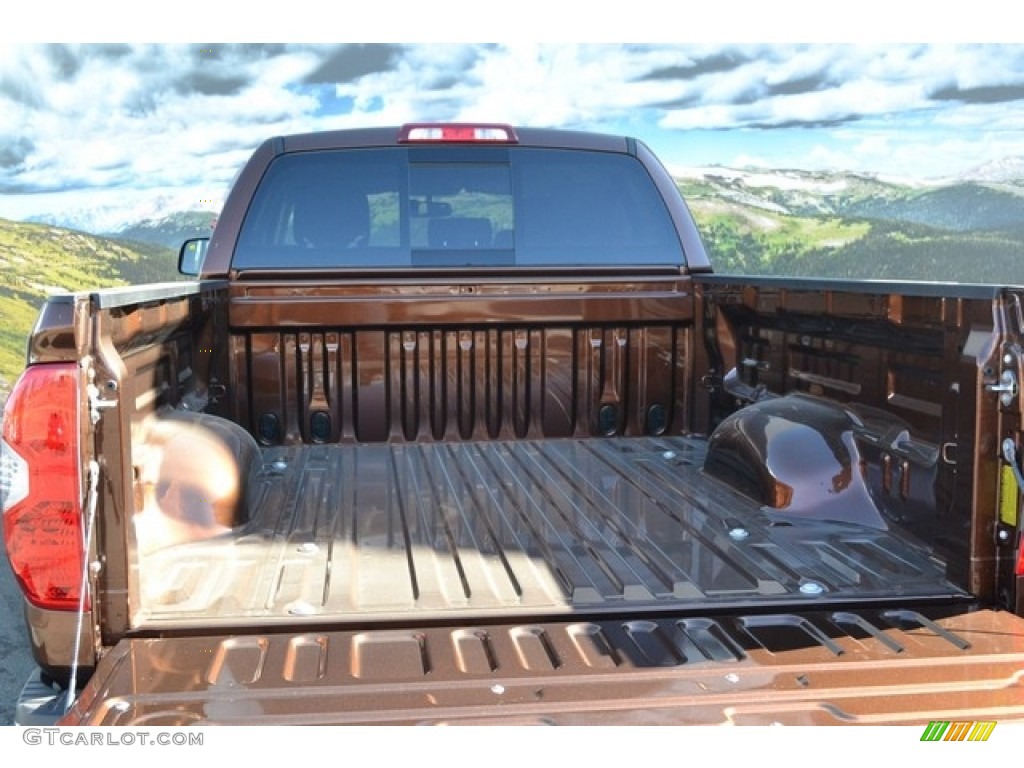 2016 Tundra SR5 CrewMax 4x4 - Sunset Bronze Mica / Black photo #8