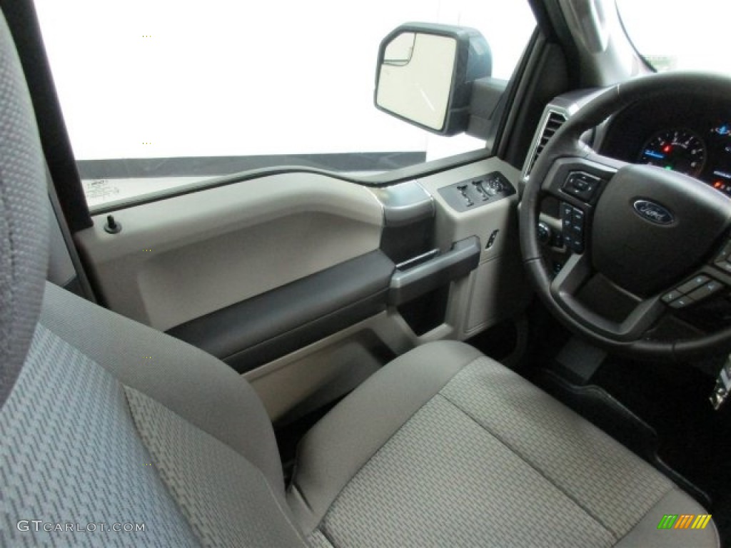 2016 F150 XLT SuperCrew - Ruby Red / Medium Earth Gray photo #13
