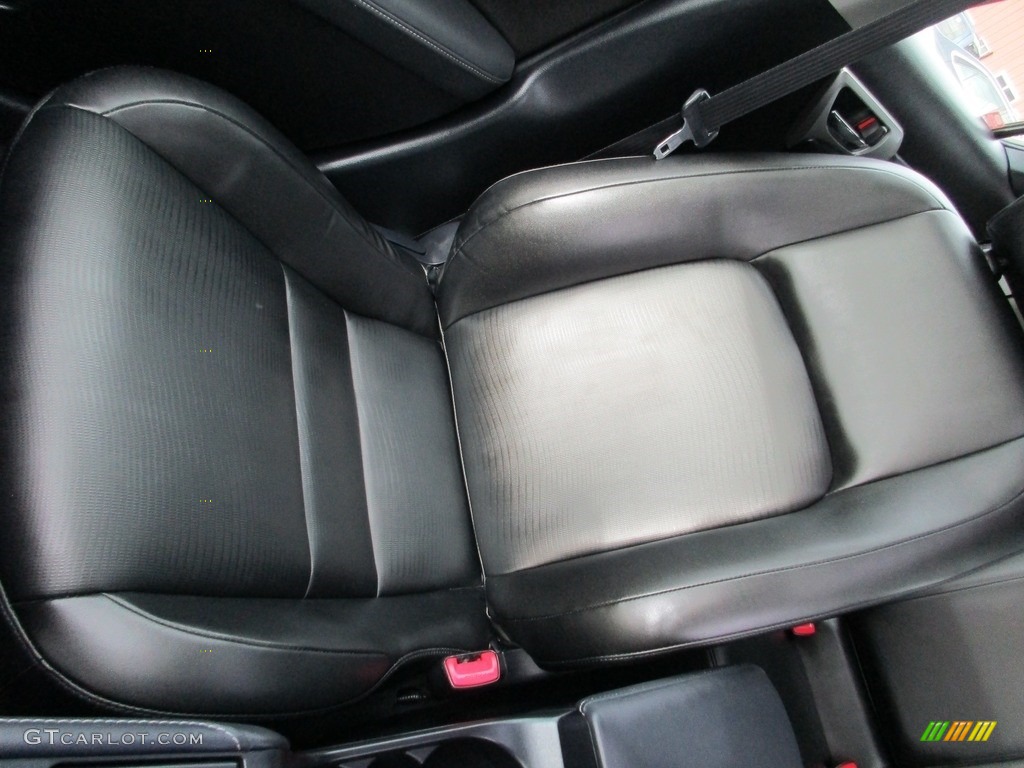 2011 CT 200h Hybrid Premium - Fire Agate Pearl / Black photo #17