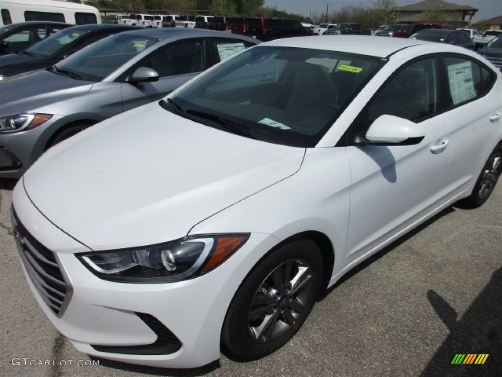 2017 Elantra SE - White / Beige photo #2