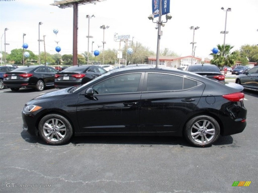 2017 Elantra SE - Black / Beige photo #4