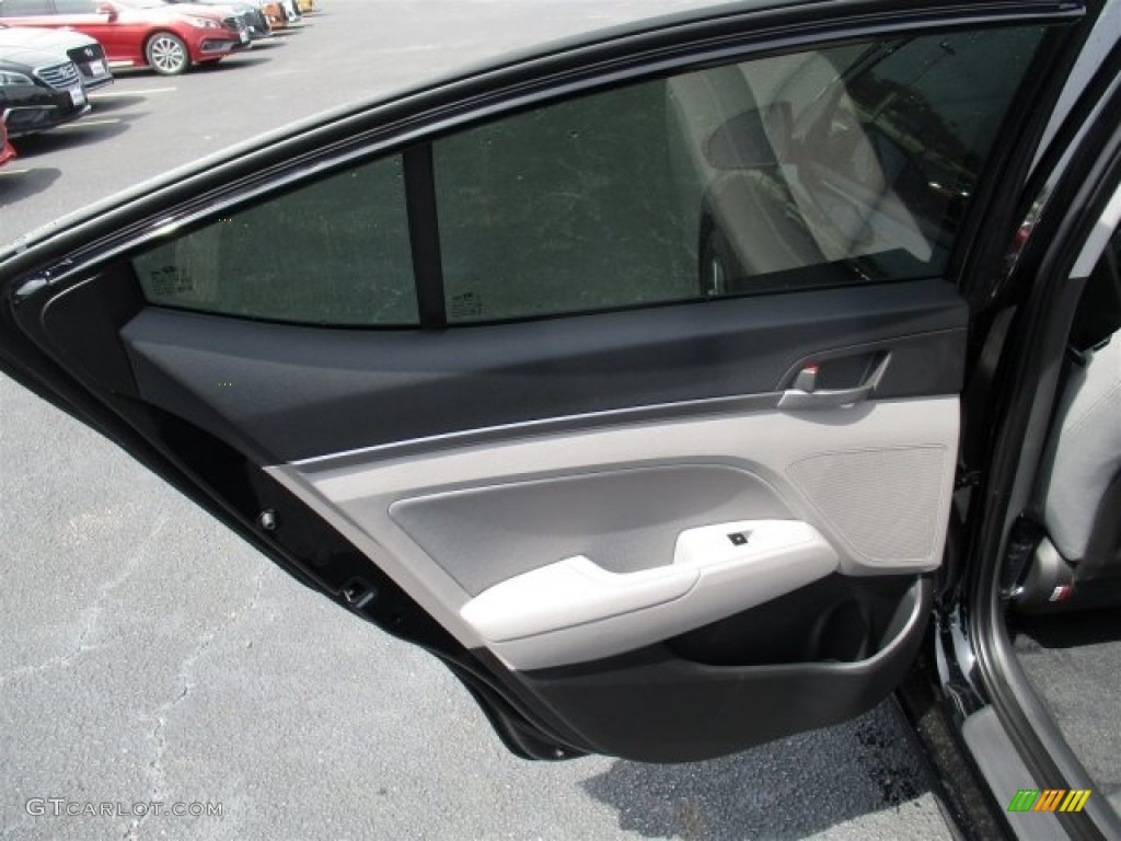 2017 Elantra SE - Black / Gray photo #15