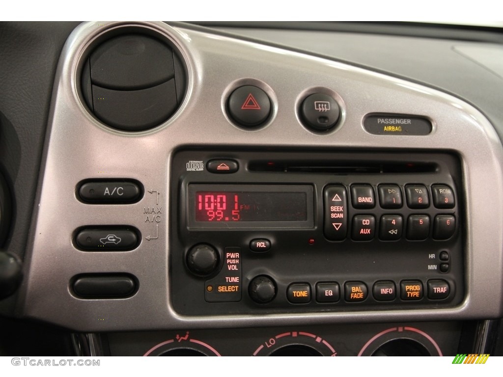 2005 Pontiac Vibe Standard Vibe Model Controls Photo #111570302
