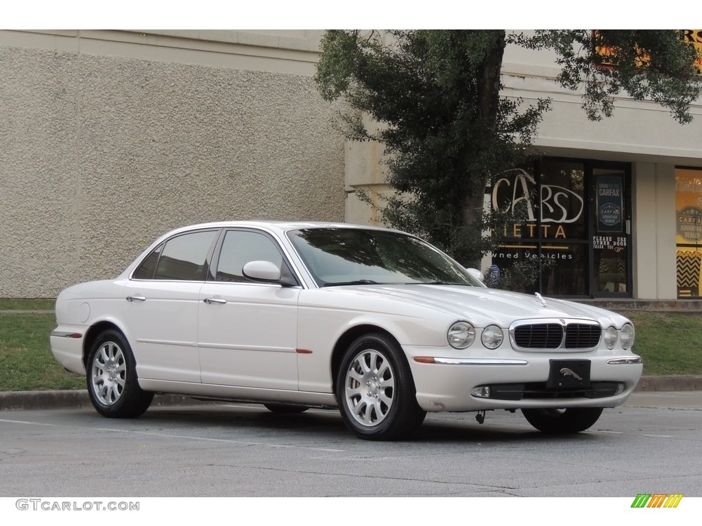 2004 XJ XJ8 - White Onyx / Sand photo #6
