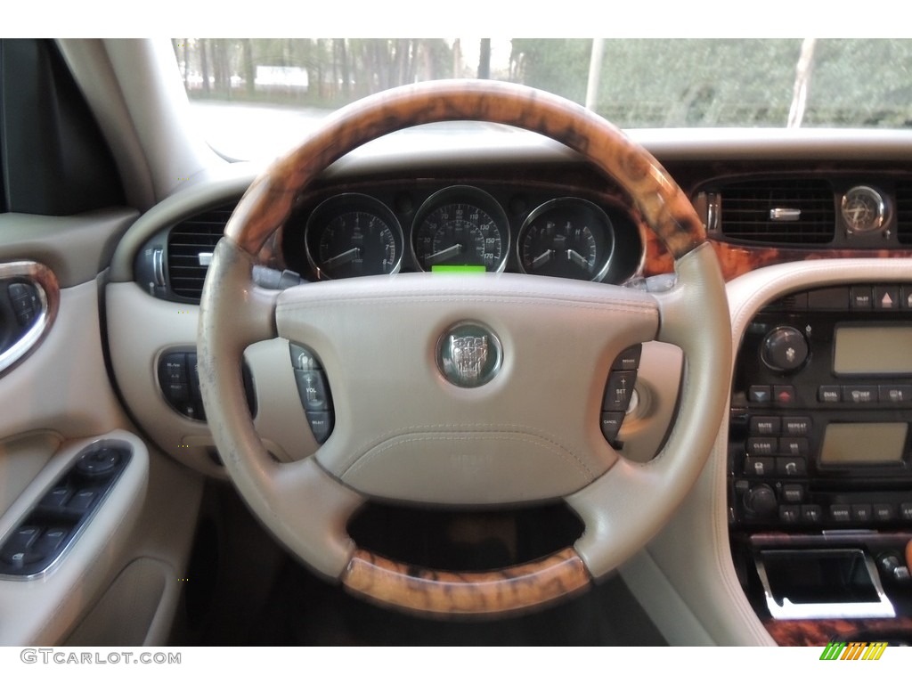 2004 XJ XJ8 - White Onyx / Sand photo #16