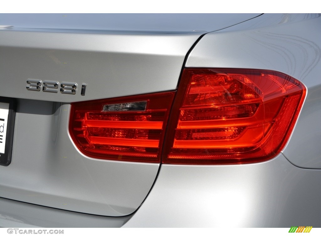 2015 3 Series 328i xDrive Sedan - Glacier Silver Metallic / Black photo #22