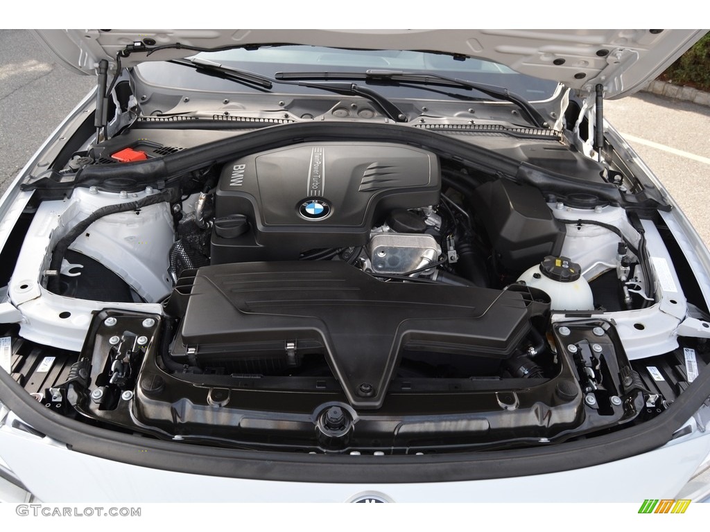 2015 BMW 3 Series 328i xDrive Sedan Engine Photos