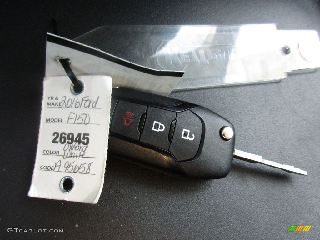 2016 F150 XL Regular Cab - Oxford White / Medium Earth Gray photo #28