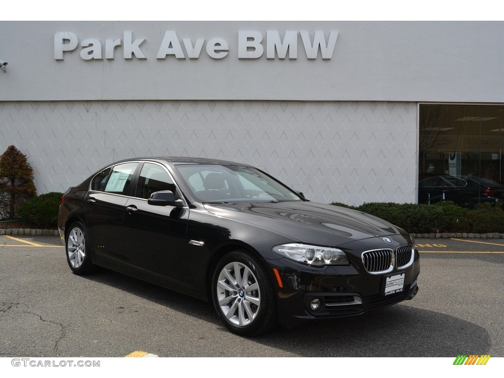 Black Sapphire Metallic BMW 5 Series