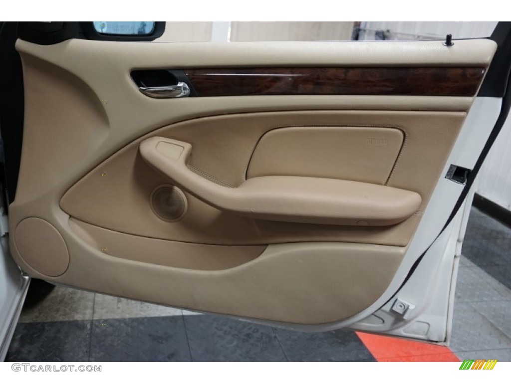 2004 3 Series 330xi Sedan - Alpine White / Black photo #16