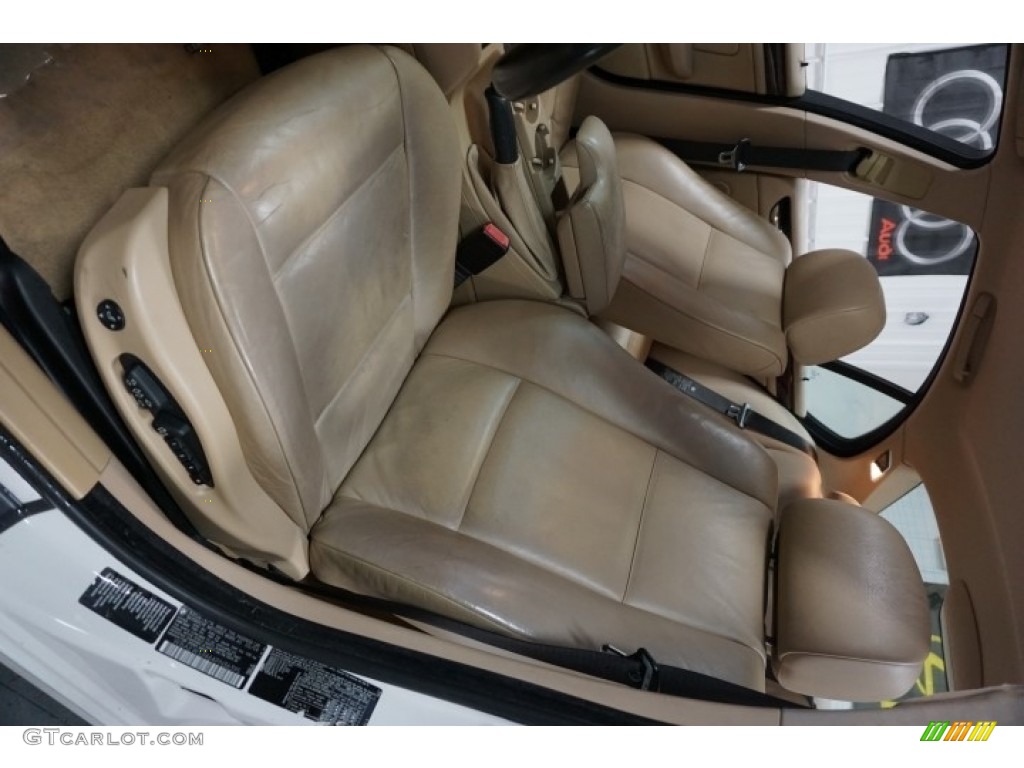 2004 3 Series 330xi Sedan - Alpine White / Black photo #22