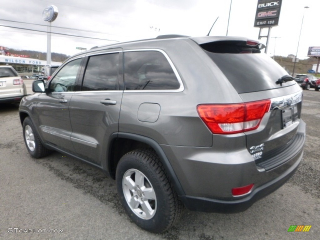 2012 Grand Cherokee Laredo 4x4 - Mineral Gray Metallic / Black photo #9