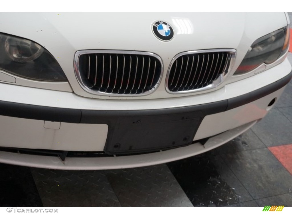 2004 3 Series 330xi Sedan - Alpine White / Black photo #54