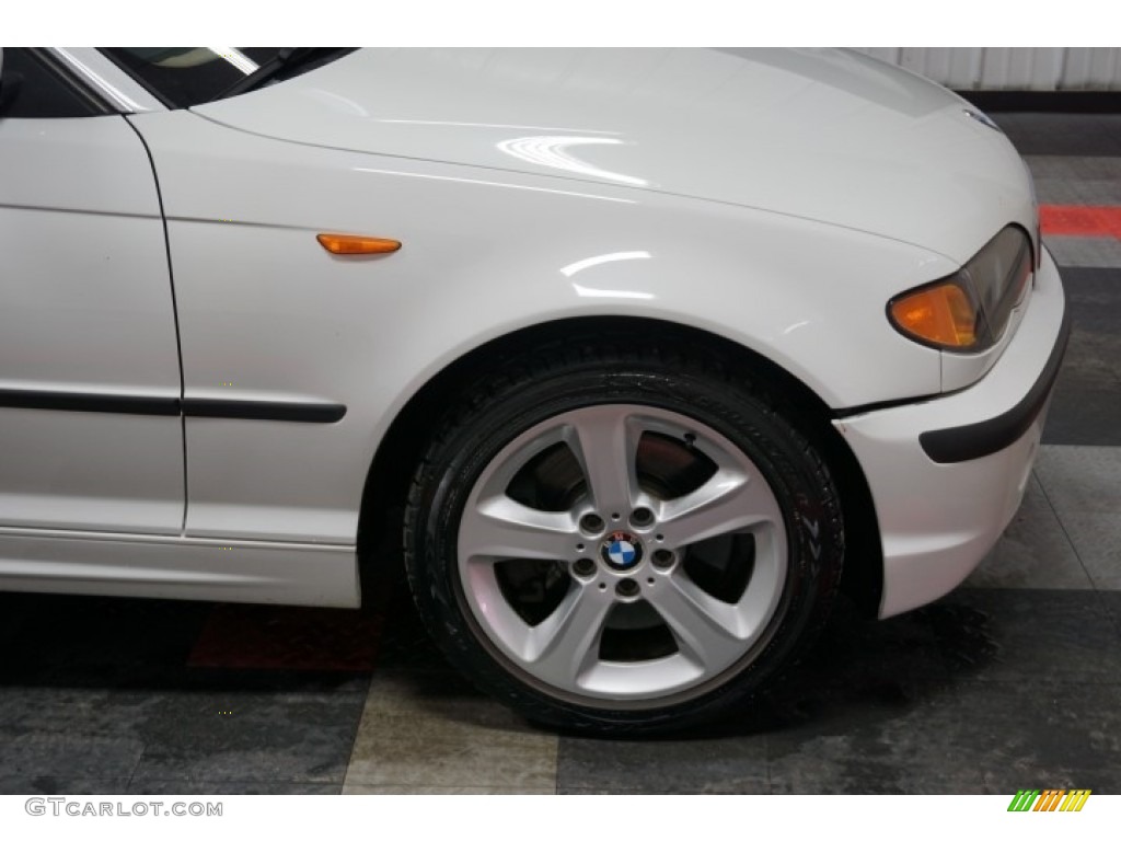 2004 3 Series 330xi Sedan - Alpine White / Black photo #56