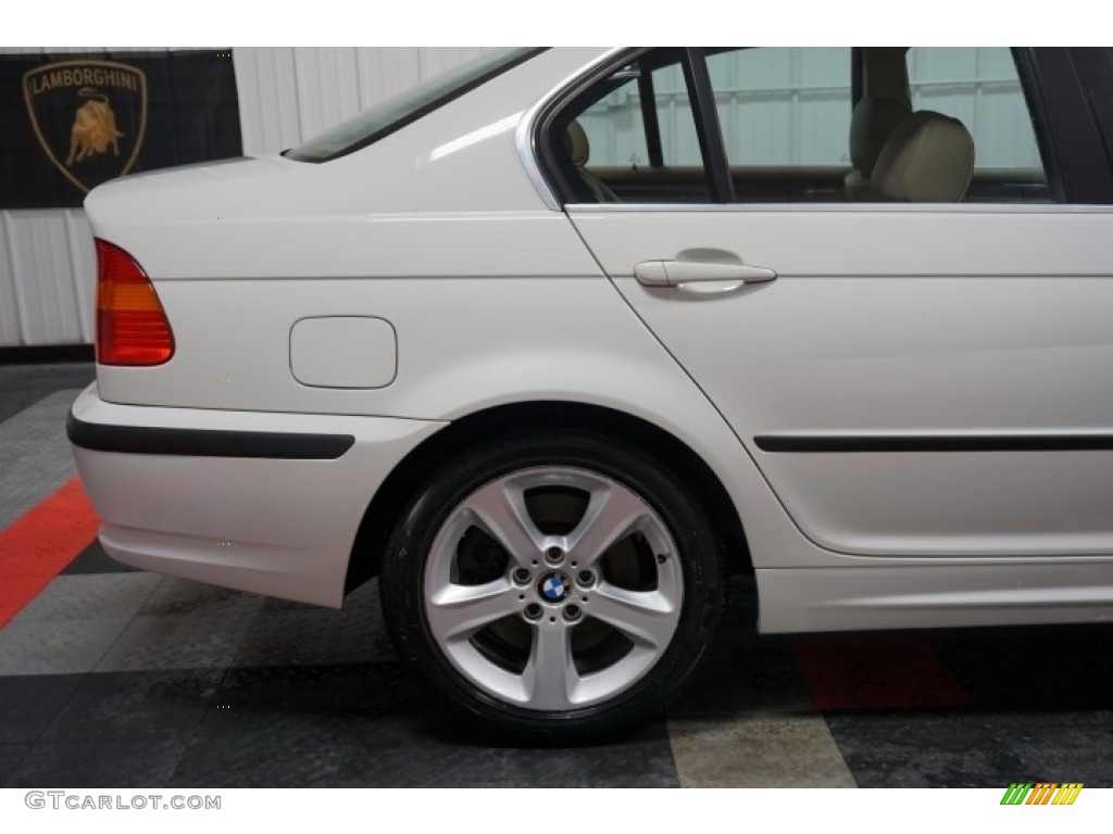 2004 3 Series 330xi Sedan - Alpine White / Black photo #65