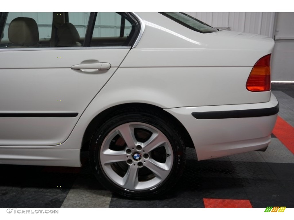 2004 3 Series 330xi Sedan - Alpine White / Black photo #73