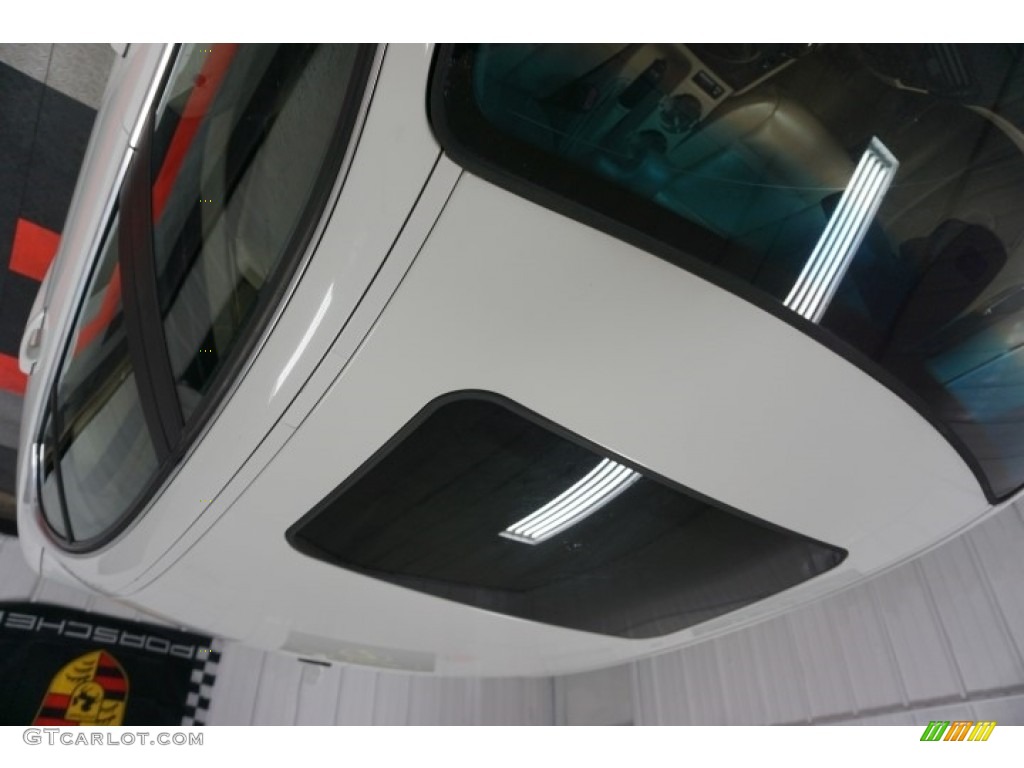 2004 3 Series 330xi Sedan - Alpine White / Black photo #86