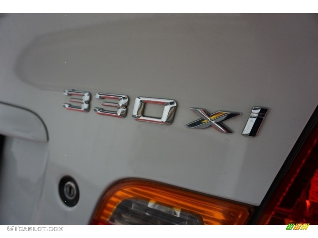 2004 3 Series 330xi Sedan - Alpine White / Black photo #93