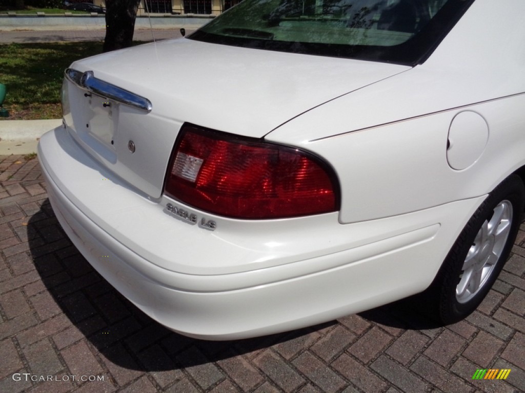 2003 Sable LS Premium Sedan - Vibrant White / Medium Parchment photo #34