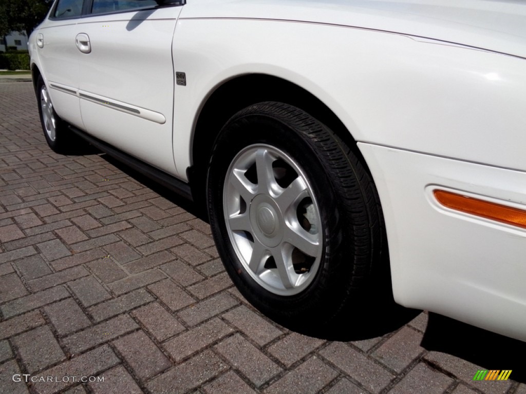 2003 Sable LS Premium Sedan - Vibrant White / Medium Parchment photo #42