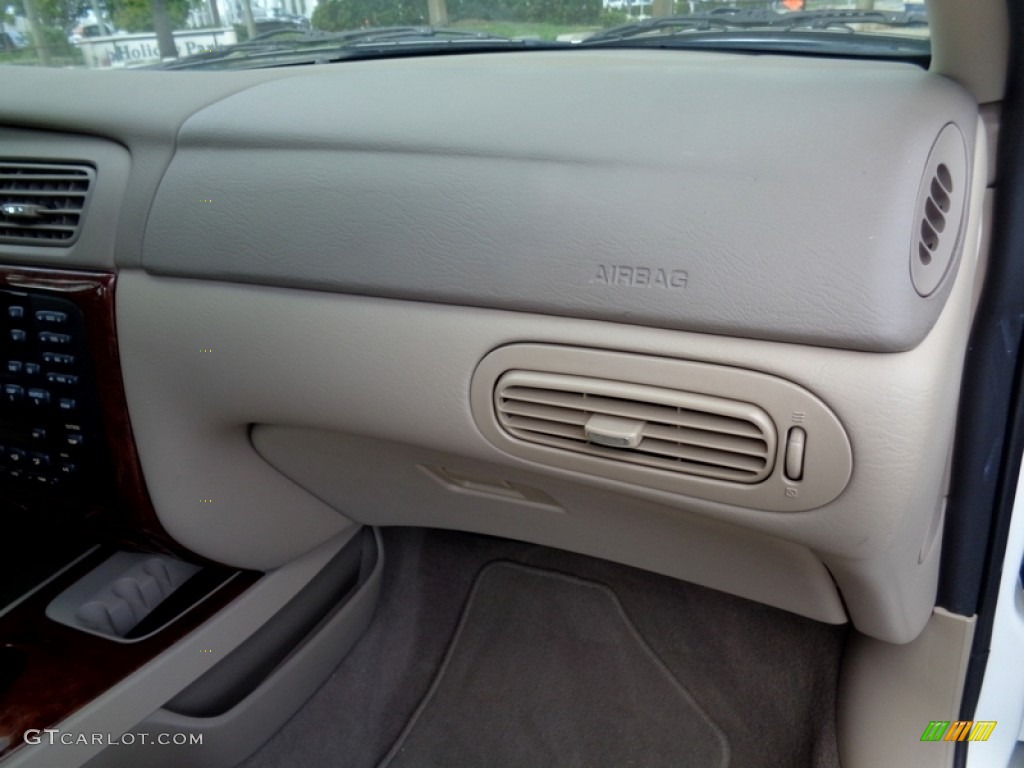 2003 Sable LS Premium Sedan - Vibrant White / Medium Parchment photo #62