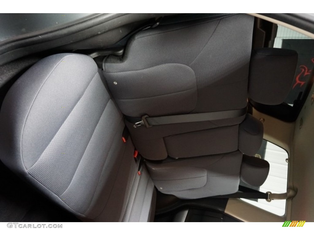 2006 Endeavor LS AWD - Titanium Gray Pearl / Charcoal photo #19