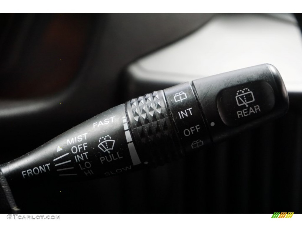 2006 Endeavor LS AWD - Titanium Gray Pearl / Charcoal photo #30