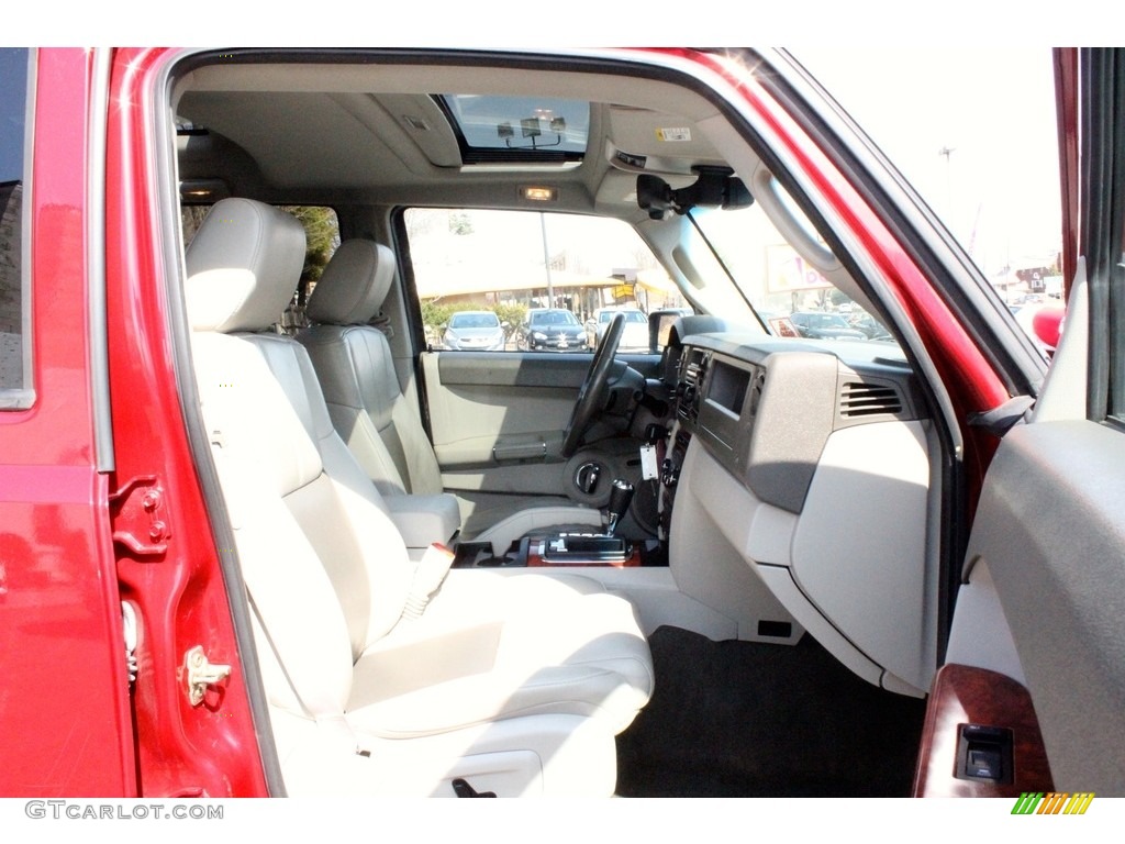 2006 Commander Limited 4x4 - Inferno Red Pearl / Dark Khaki/Light Graystone photo #29